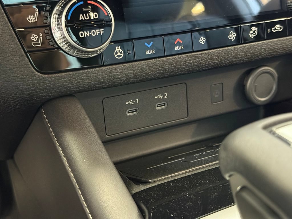 New 2026 Mitsubishi Outlander SEL Black Edition FWD image 19