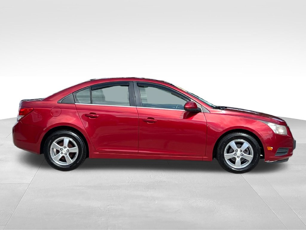 Used 2011 Chevrolet Cruze LT FWD image 4