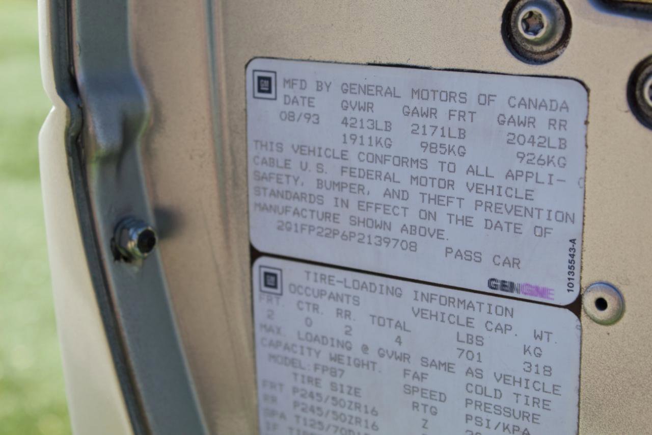 Used 1993 Chevrolet Camaro Z28 image 38