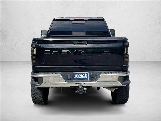 Used 2022 Chevrolet Silverado 2500 LT w/ Convenience Package AWD/4WD image 4