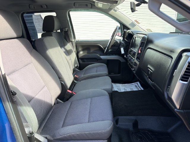 Used 2017 Chevrolet Silverado 1500 LT w/ All Star Edition AWD/4WD image 27