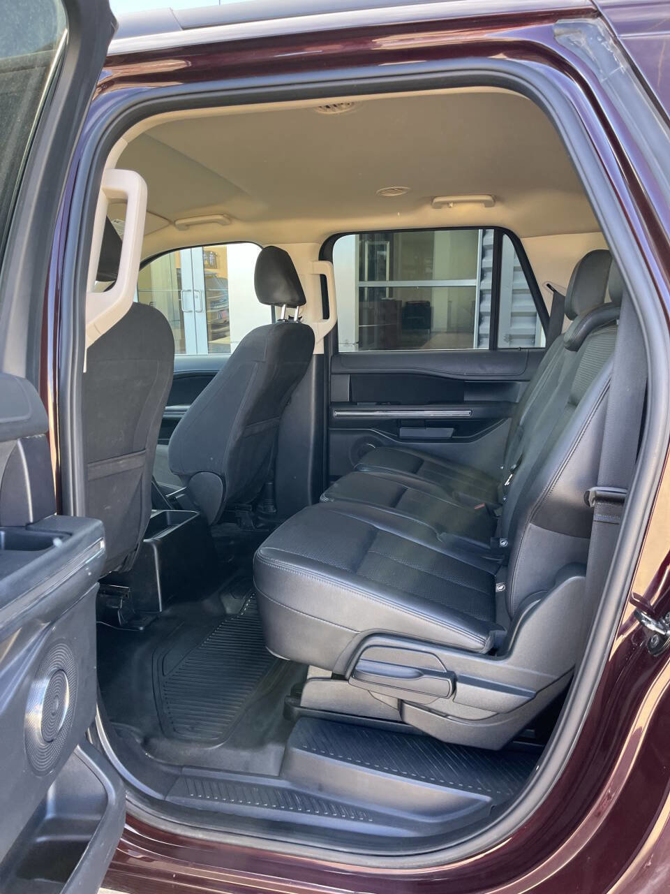 Used 2024 Ford Expedition Max XL image 3