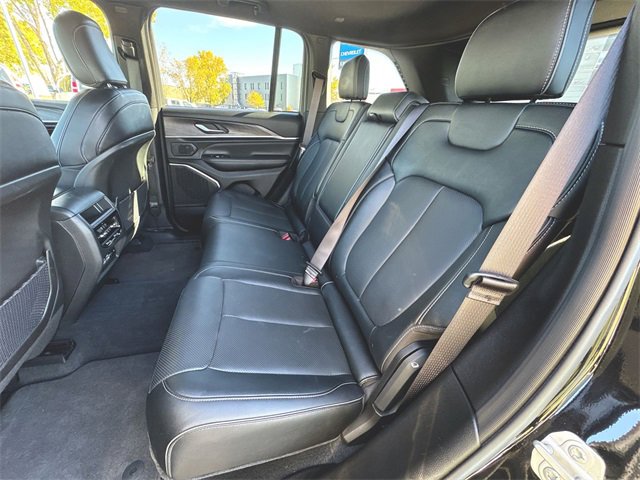 Used 2023 Jeep Grand Cherokee Overland image 26