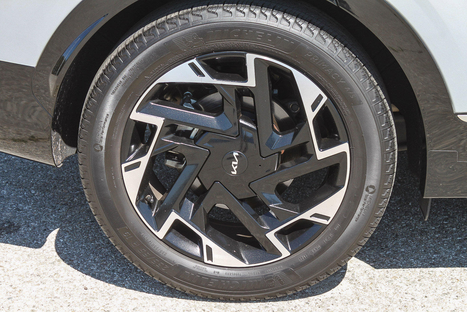 Used 2023 Kia Sportage SX image 12