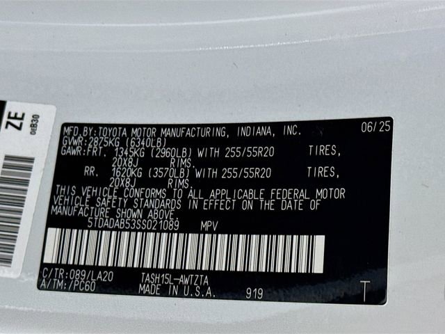 Used 2025 Toyota Grand Highlander AWD Hybrid image 38