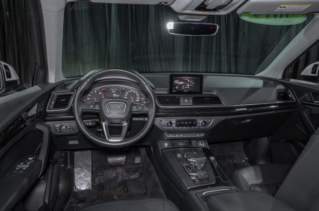 Used 2019 Audi Q5 2.0T Premium w/ Convenience Package AWD/4WD image 17