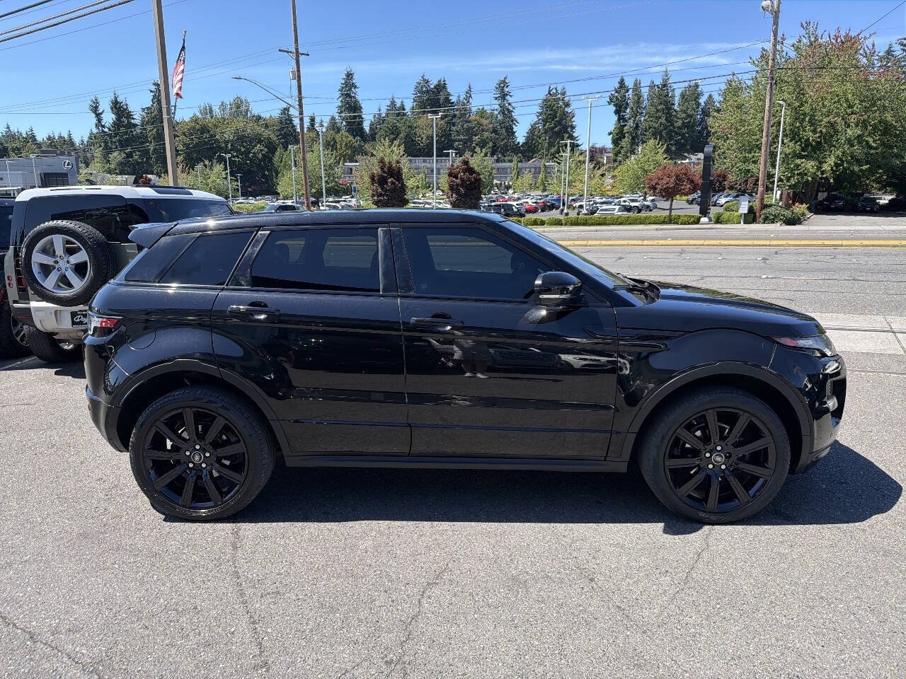 Used 2013 Land Rover Range Rover Evoque Dynamic AWD/4WD image 11