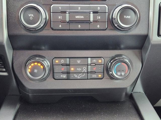 Used 2021 Ford F250 XLT w/ XLT Premium Package AWD/4WD image 17