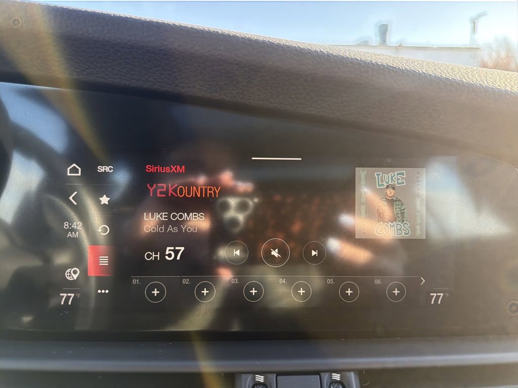 Used 2022 Alfa Romeo Giulia Veloce image 23