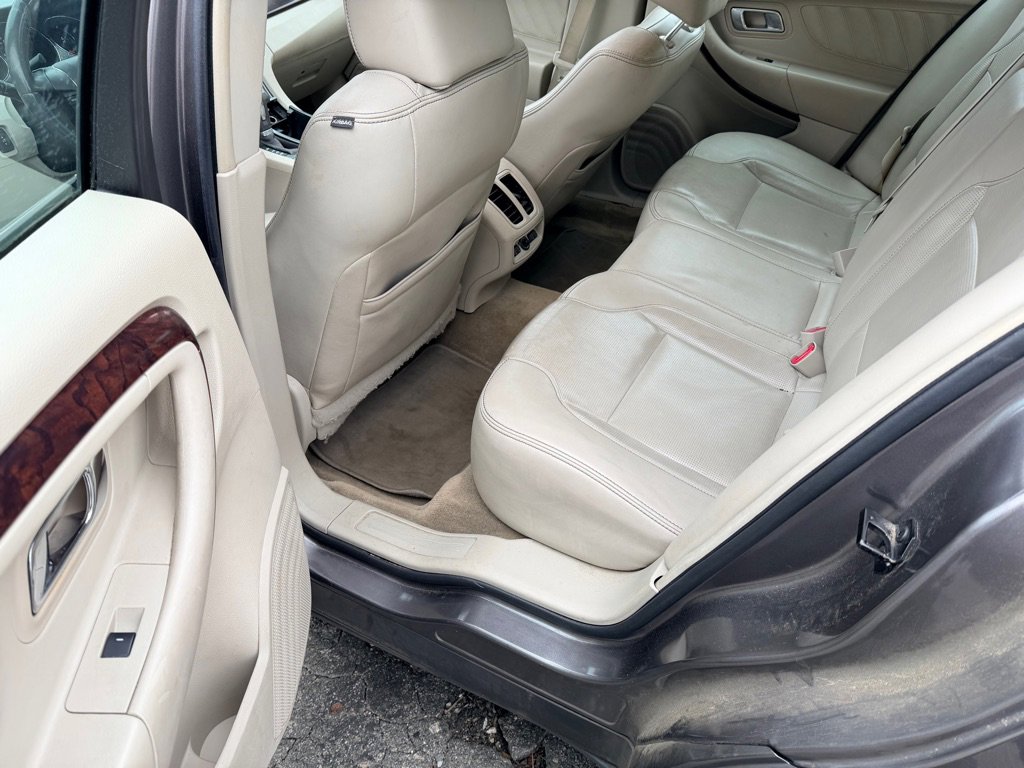 Used 2011 Ford Taurus Limited w/ 301A Rapid Spec Order Code image 12