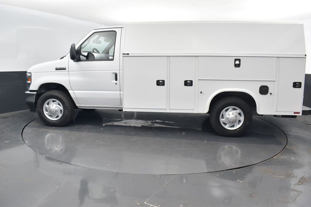 New 2026 Ford E-350 and Econoline 350 XL w/ Power Equipment Group image 7