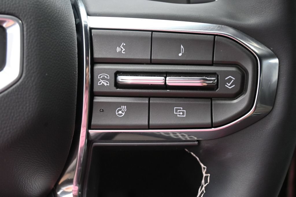 Used 2026 GMC Acadia Denali Ultimate w/ LPO, Floor Liner Package AWD/4WD image 18