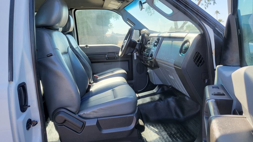 Used 2014 Ford F250 XL w/ Power Equipment Group RWD image 17