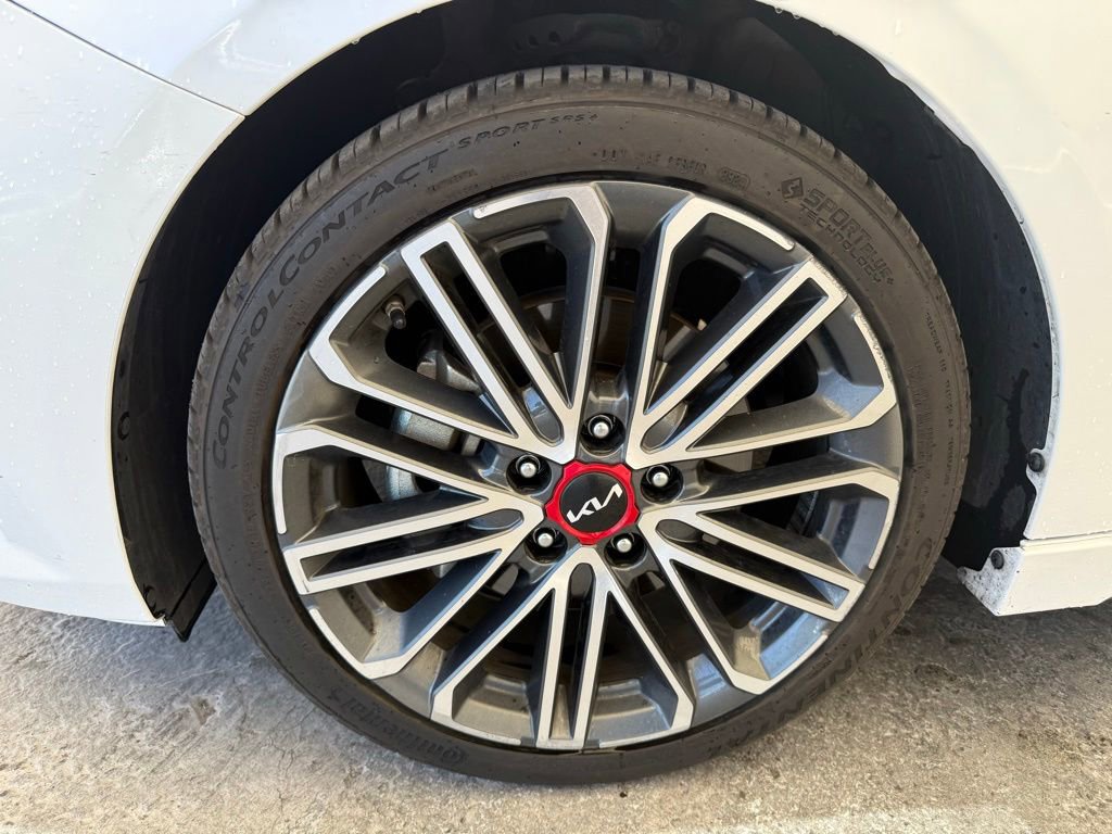 Used 2023 Kia Forte GT FWD image 4
