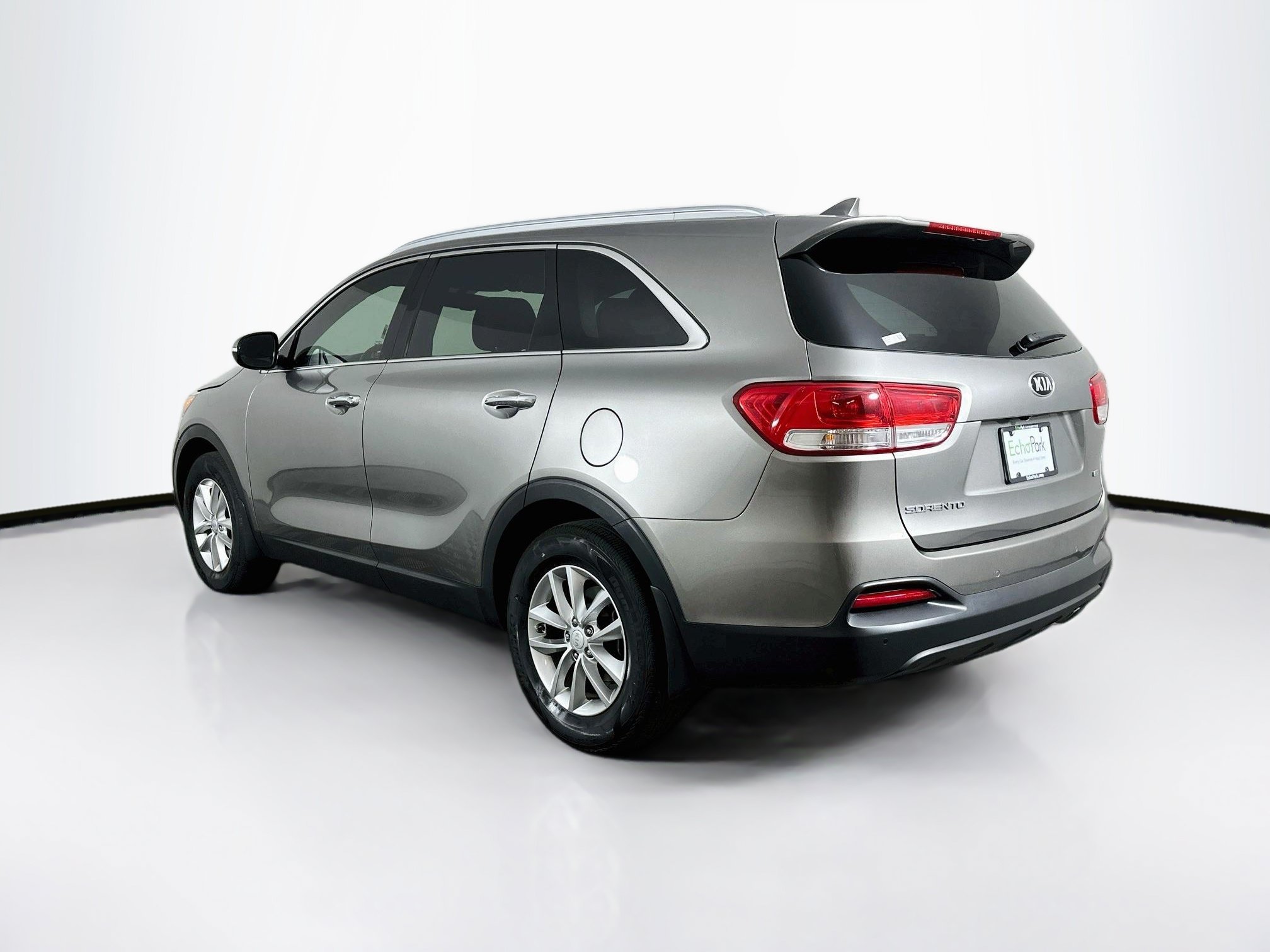 Used 2016 Kia Sorento FWD w/ LX Convenience Package image 5