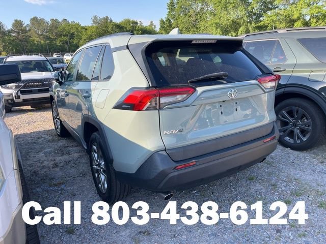 Used 2019 Toyota RAV4 XLE Premium FWD image 3