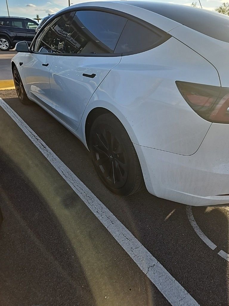 Used 2023 Tesla Model 3 Standard Range image 7