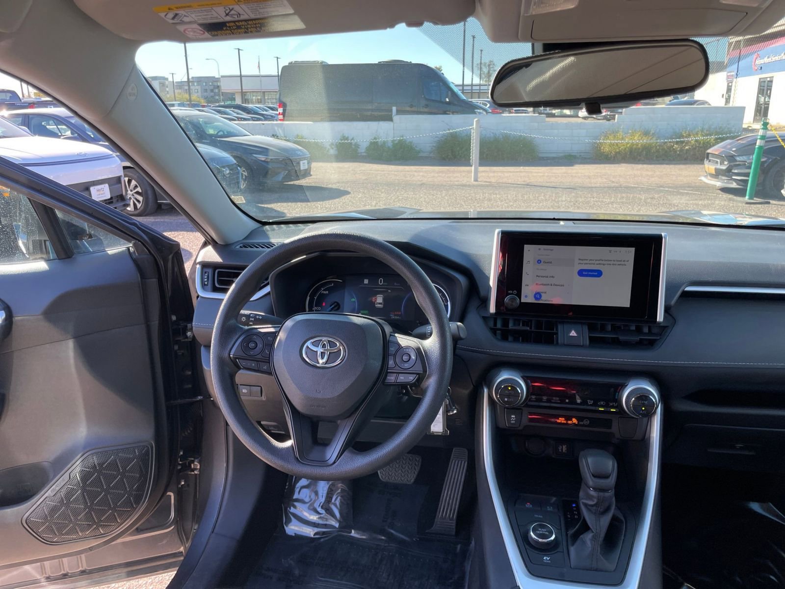 Used 2025 Toyota RAV4 LE image 33