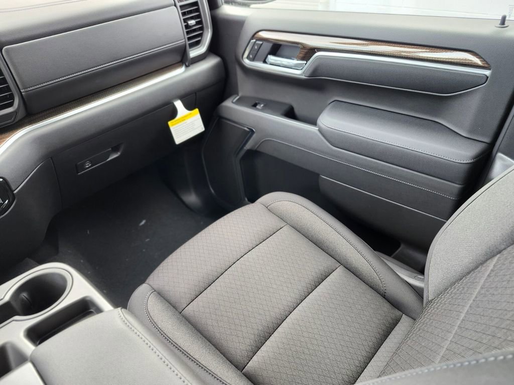 New 2026 Chevrolet Silverado 1500 RST AWD/4WD image 13