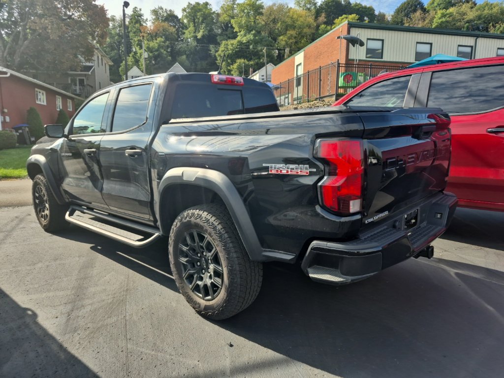 Used 2024 Chevrolet Colorado Trail Boss w/ Advanced Trailering Package AWD/4WD image 5