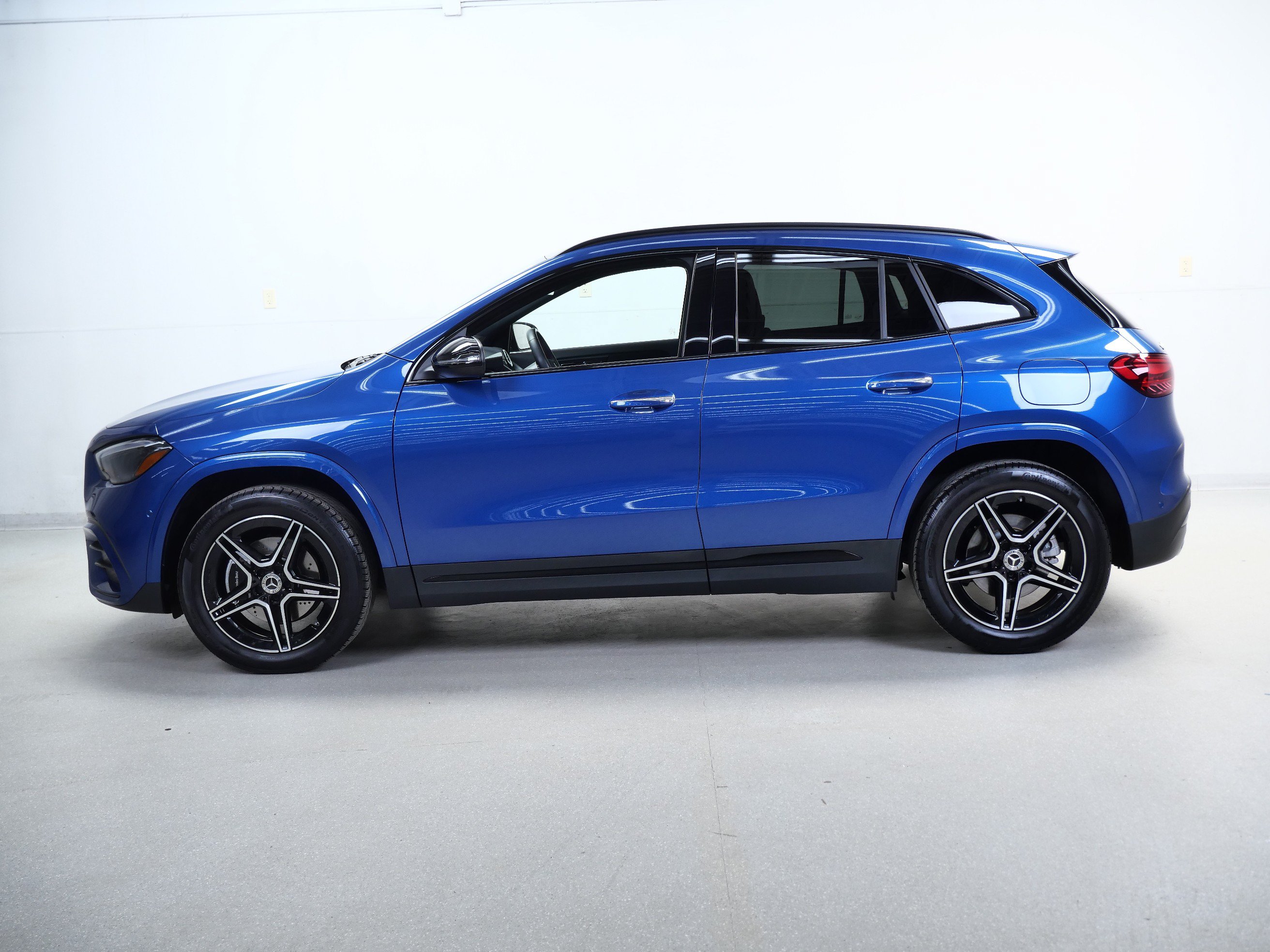 Certified 2025 Mercedes-Benz GLA 250 4MATIC image 10