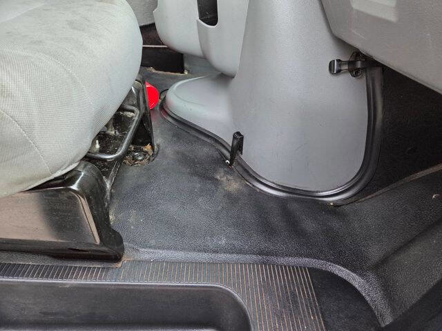 Used 2018 Ford E-350 and Econoline 350 Super Duty w/ Power Windows & Locks Group RWD image 35