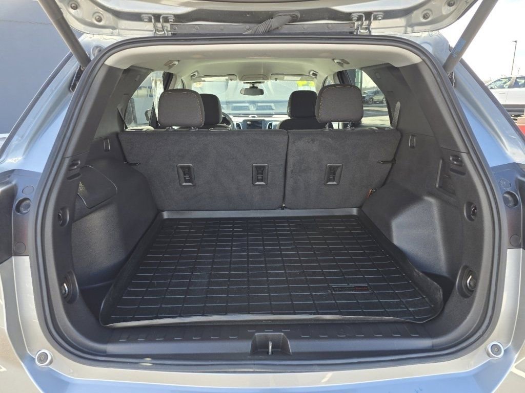 Used 2024 Chevrolet Equinox LT image 14