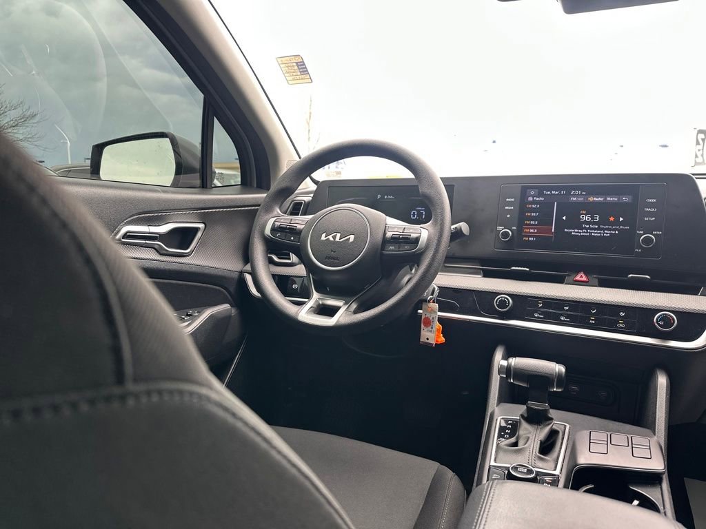 Used 2023 Kia Sportage LX image 14