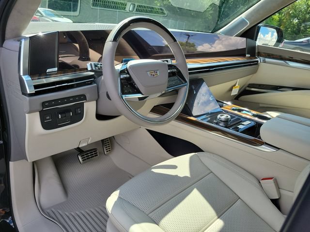 New 2026 Cadillac Escalade Platinum Sport w/ LPO, ONYX Package AWD/4WD image 24