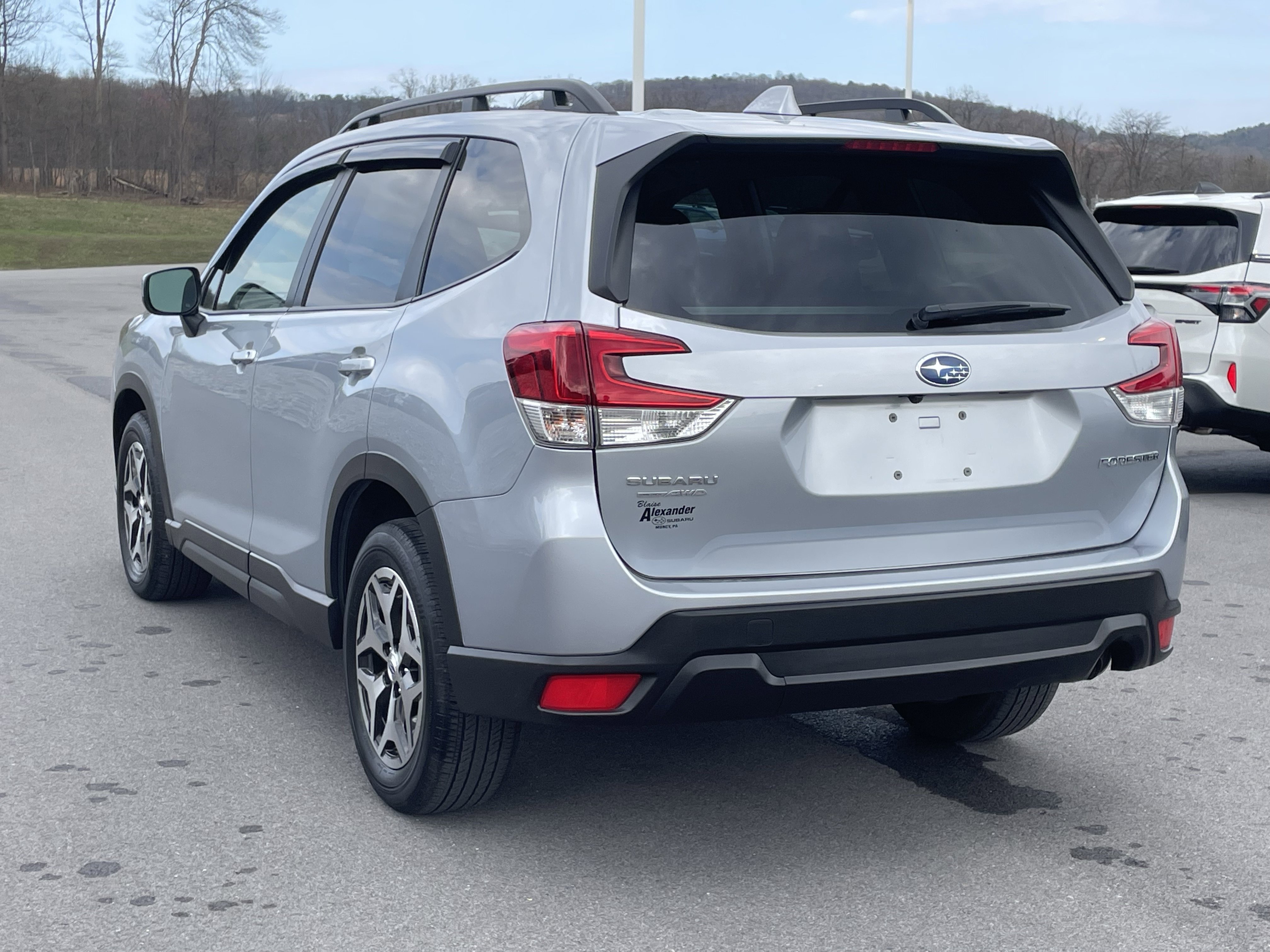 Certified 2023 Subaru Forester Premium AWD/4WD image 6