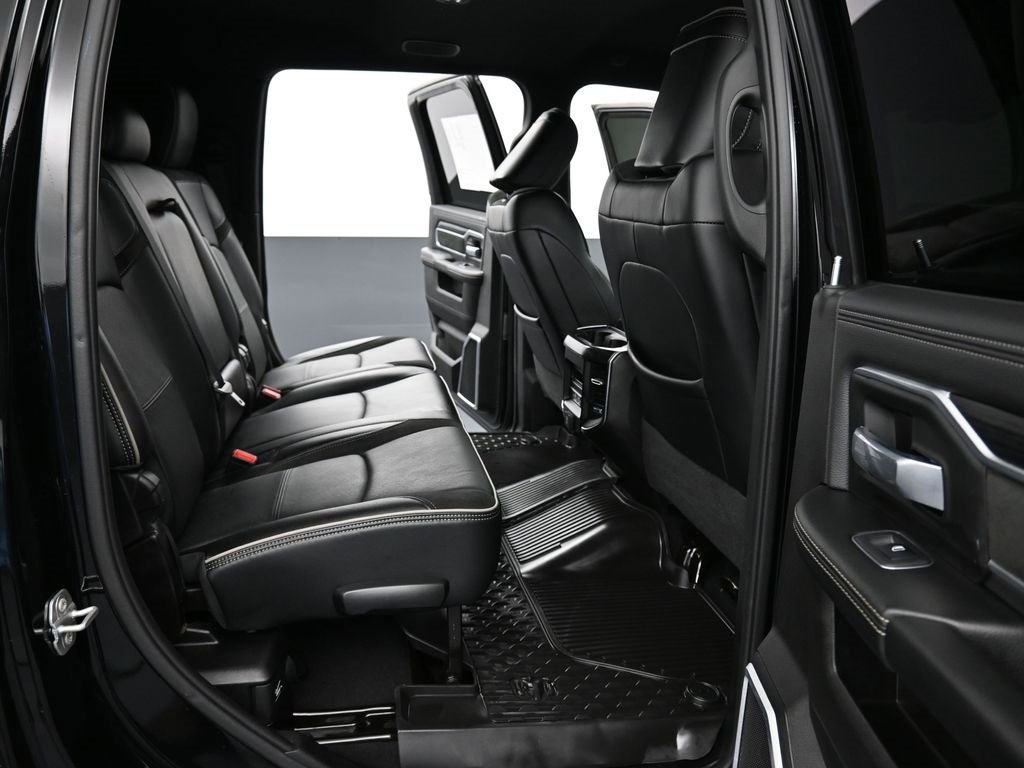 Used 2024 RAM 3500 Laramie w/ Night Edition image 17