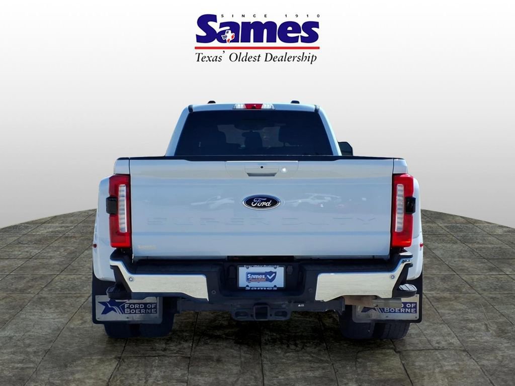 Used 2024 Ford F450 Lariat w/ FX4 Off-Road Package image 8