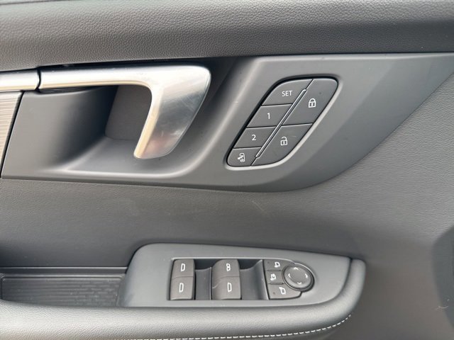 New 2025 Buick Enclave Preferred w/ Power Package image 12