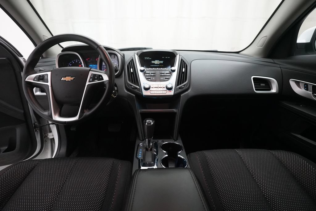 Used 2017 Chevrolet Equinox LT w/ Convenience Package FWD image 5