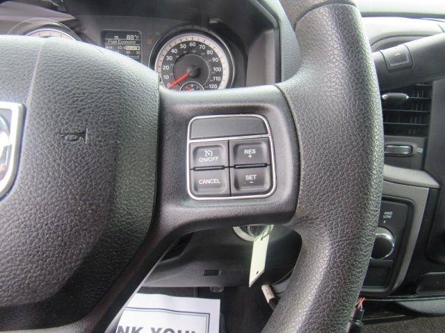 Used 2018 RAM 2500 Tradesman w/ Chrome Appearance Group AWD/4WD image 32