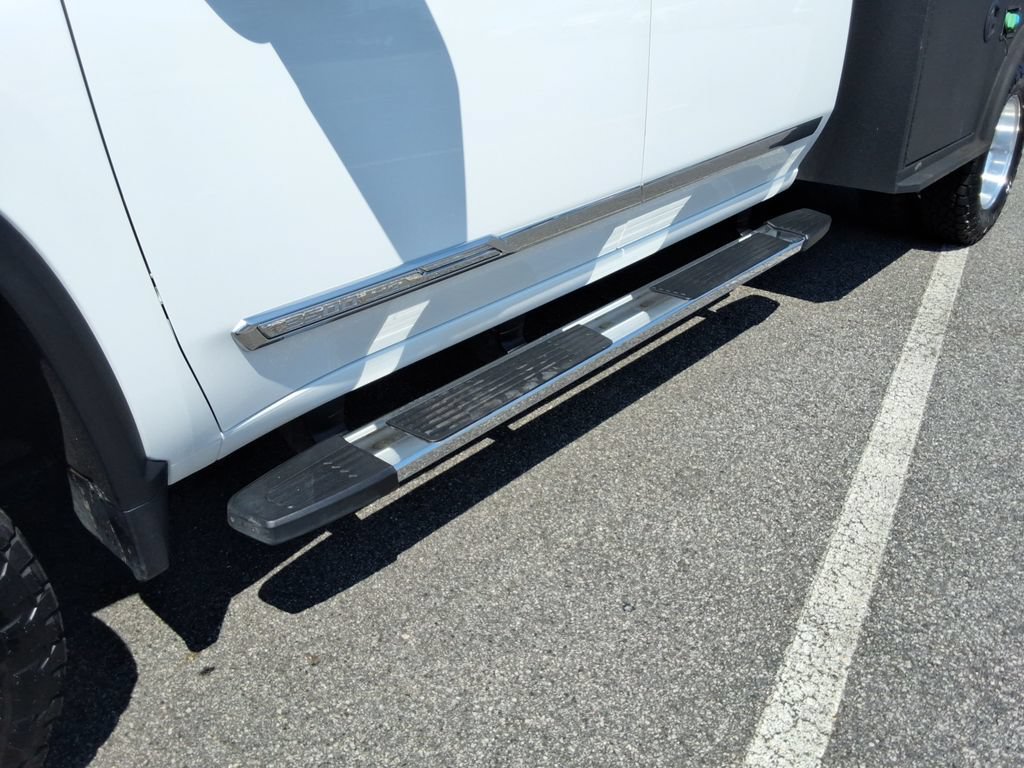 Certified 2025 Chevrolet Silverado 3500 High Country w/ High Country Premium Package AWD/4WD image 12
