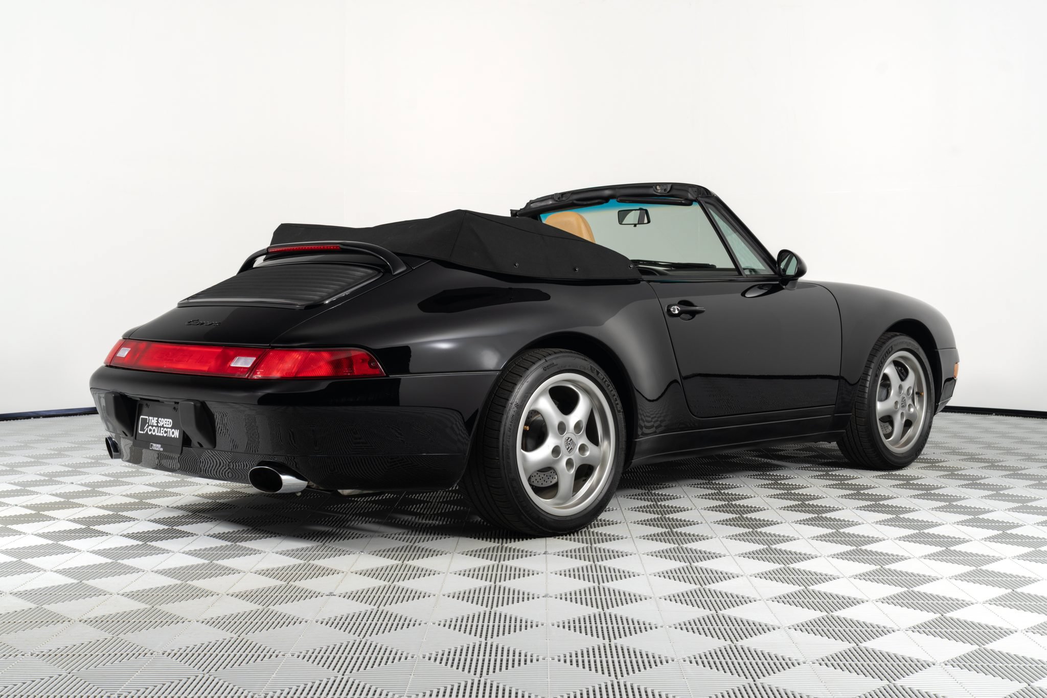 Used 1996 Porsche 911 Carrera RWD image 8
