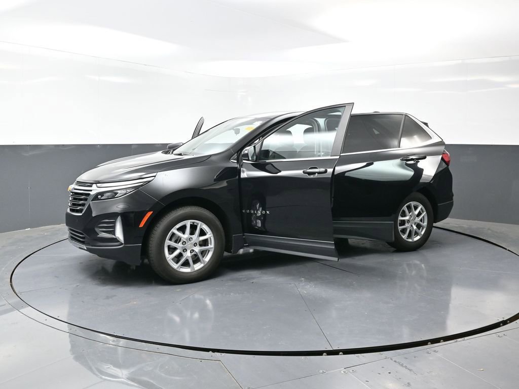 Used 2024 Chevrolet Equinox LT image 33