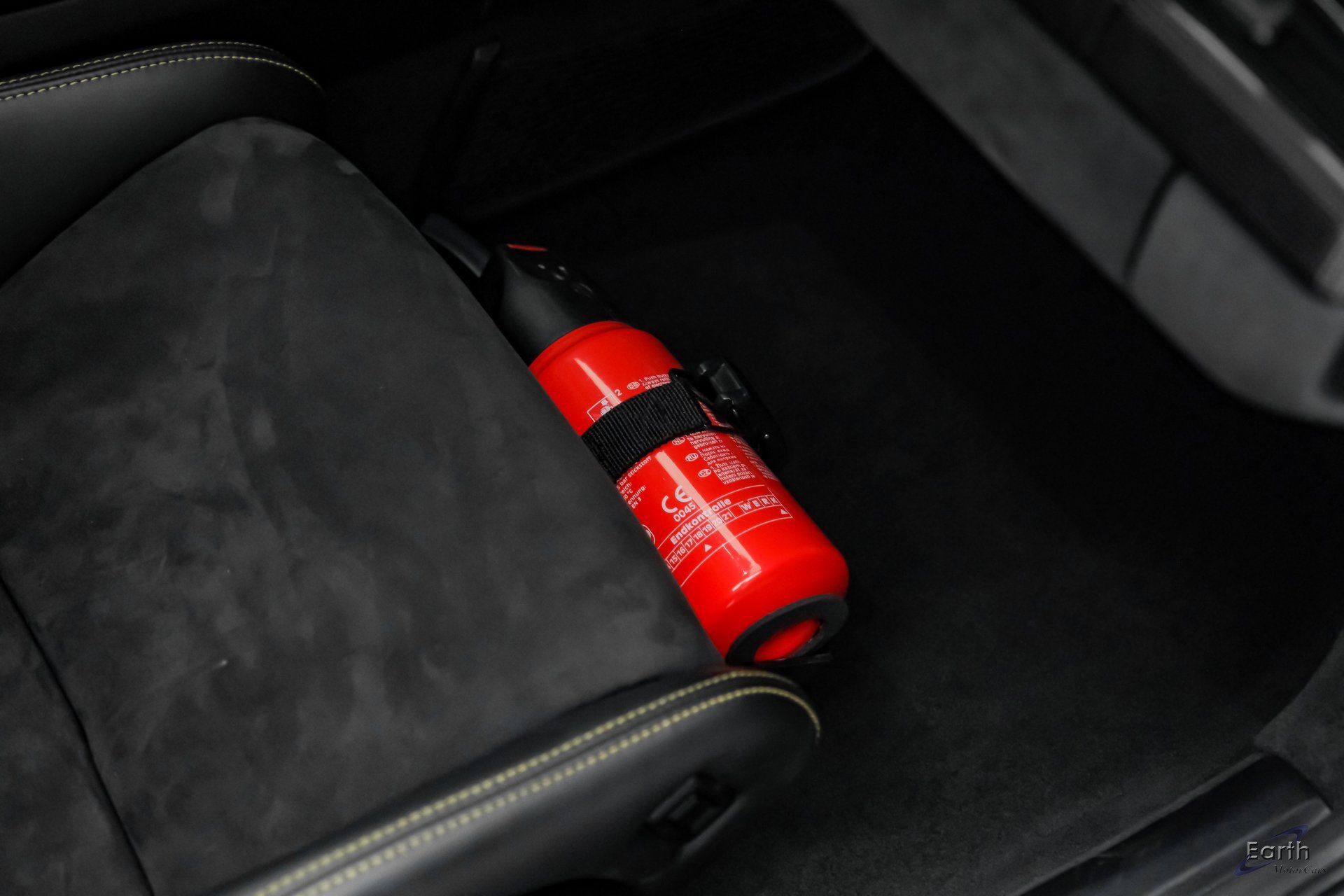 Used 2019 Porsche 911 GT2 RS w/ Weissach Package image 66