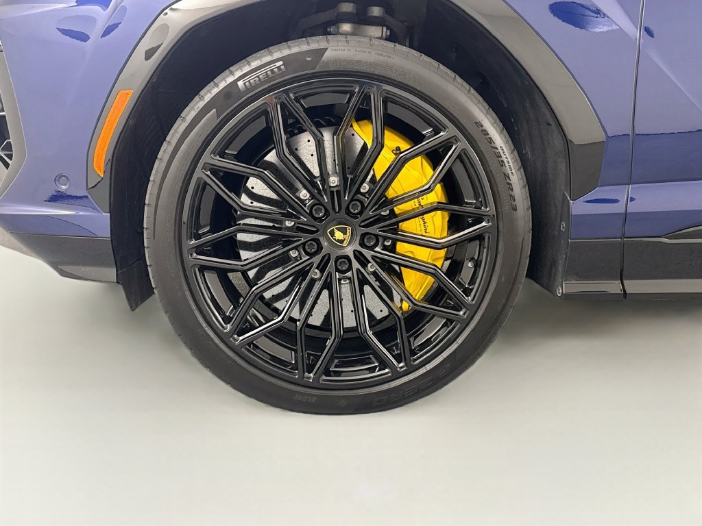 Used 2025 Lamborghini Urus S AWD/4WD image 34