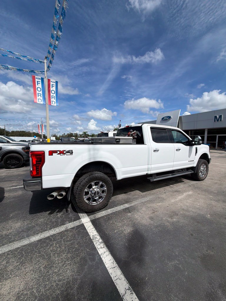 Used 2019 Ford F350 XLT w/ XLT Premium Package AWD/4WD image 5