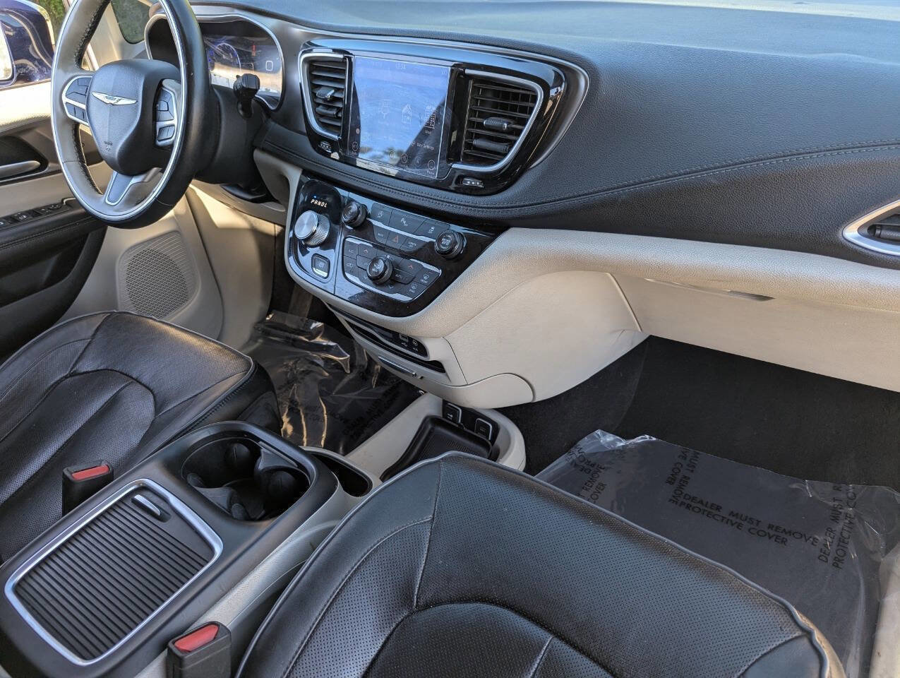 Used 2018 Chrysler Pacifica Limited image 13