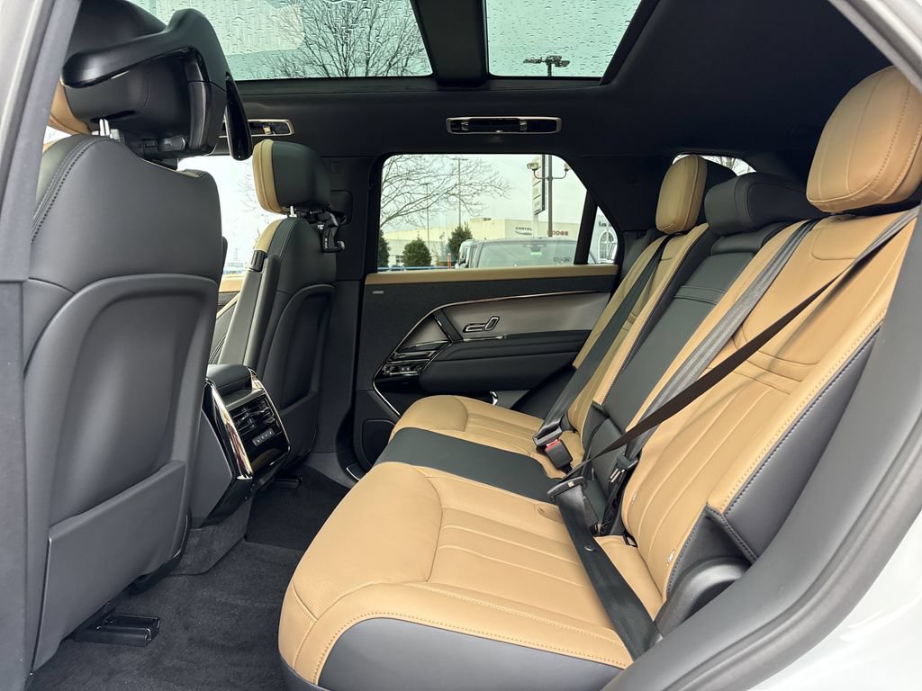 New 2025 Land Rover Range Rover Sport Dynamic SE AWD/4WD image 5