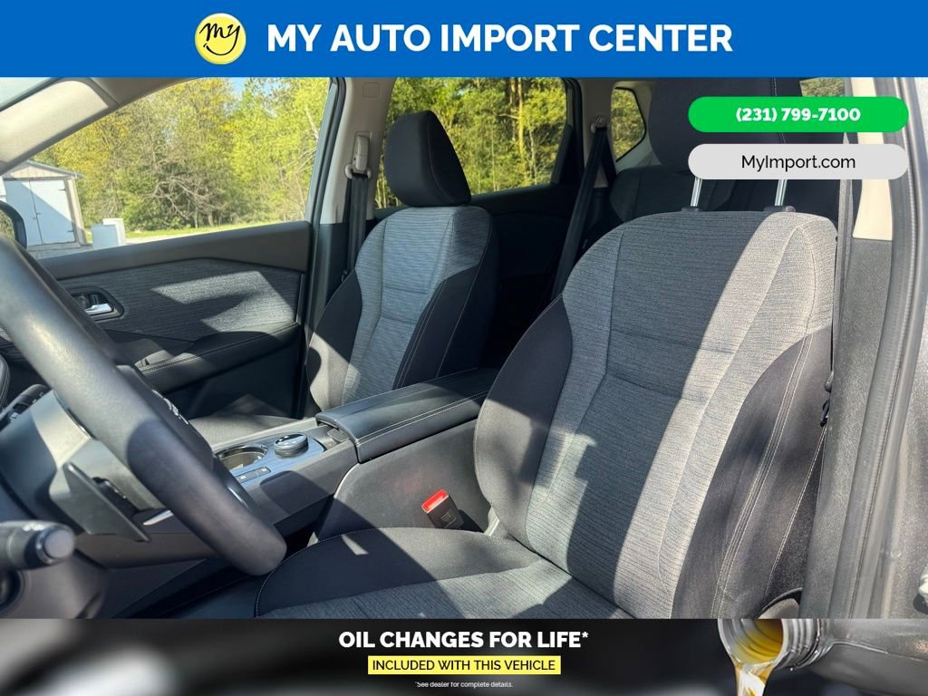 Used 2023 Nissan Rogue SV AWD/4WD image 13