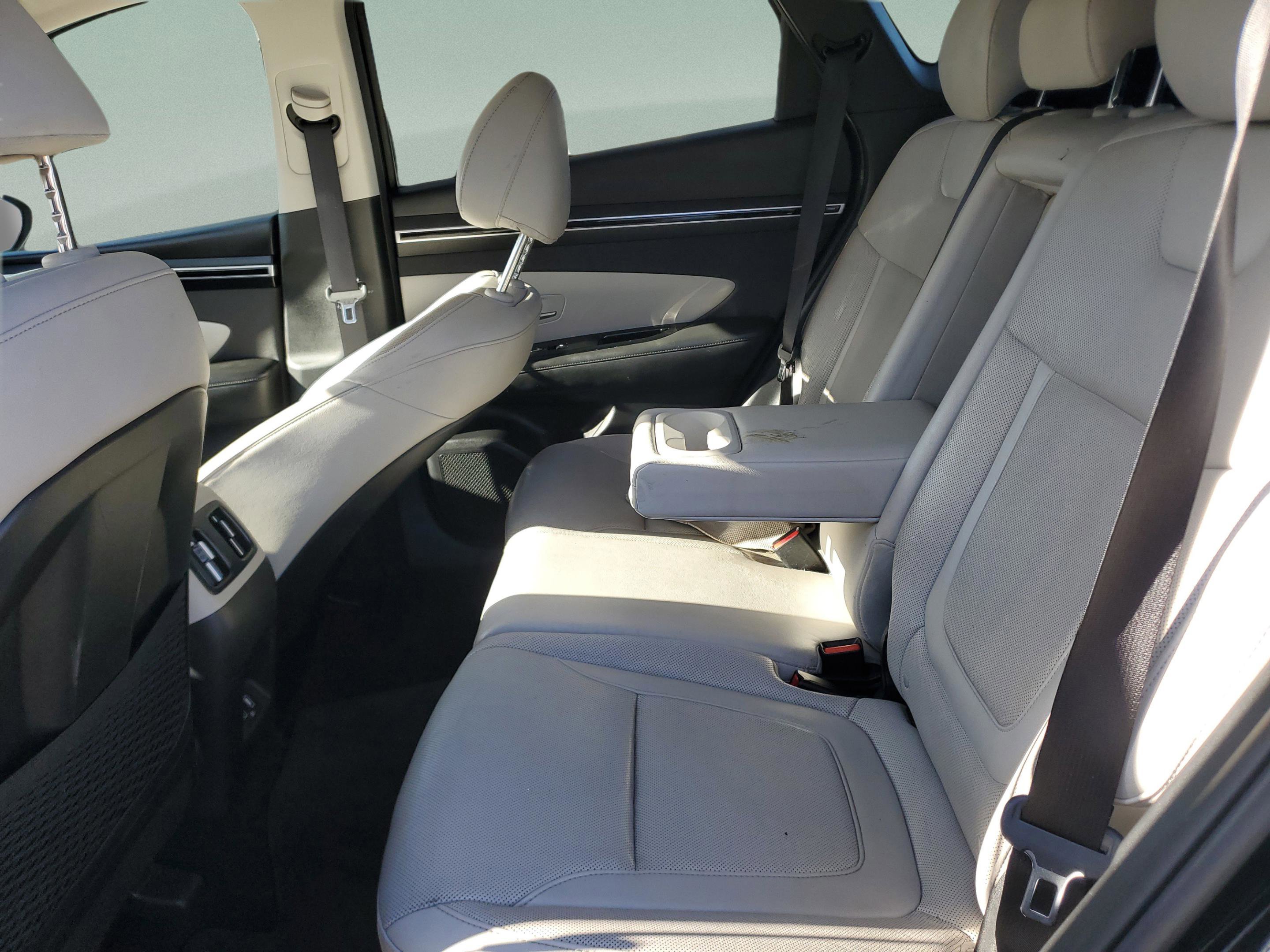 Used 2023 Hyundai Tucson Limited image 11