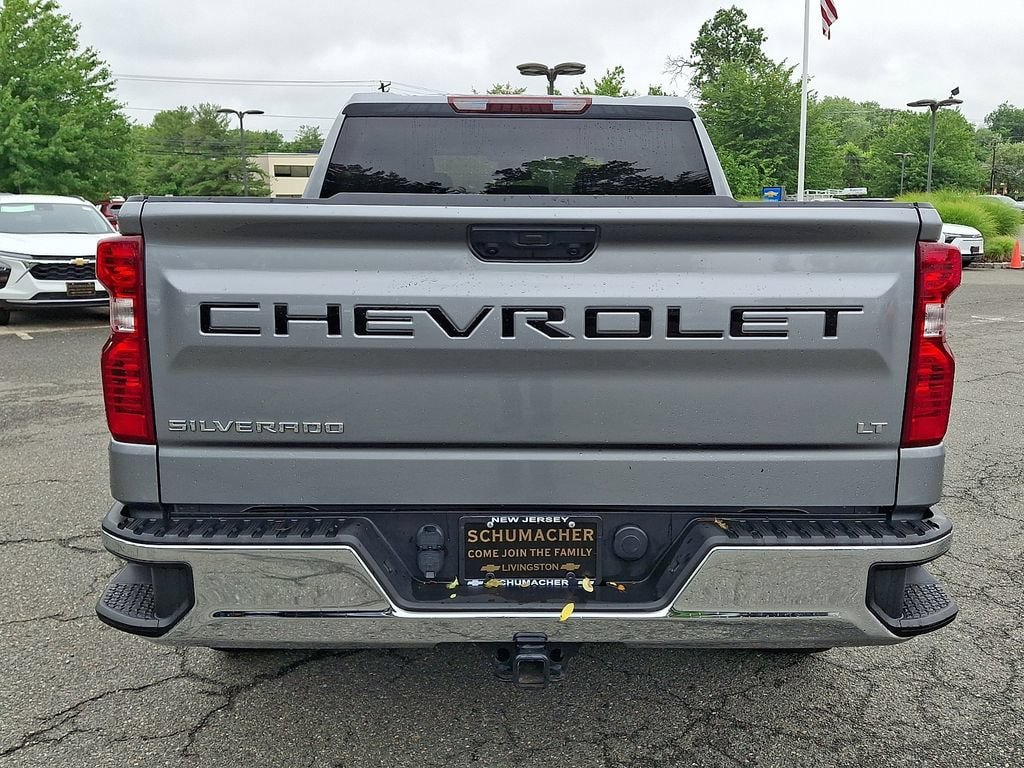 Used 2024 Chevrolet Silverado 1500 LT AWD/4WD image 5
