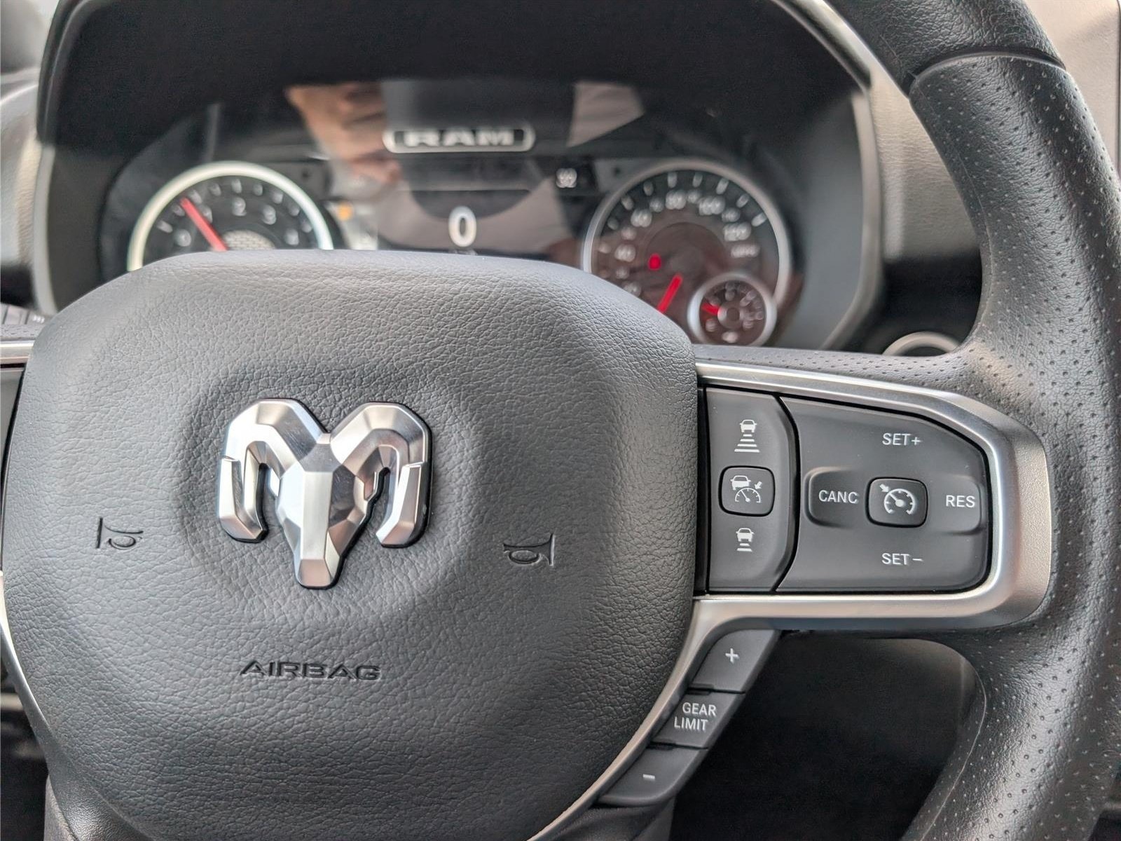 New 2026 RAM 1500 Express AWD/4WD image 18