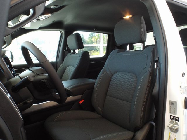 New 2026 RAM 1500 4x4 Crew Cab image 20