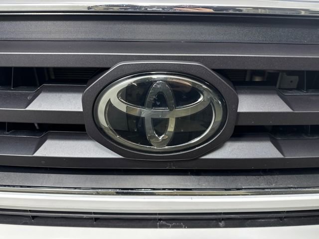 Used 2021 Toyota Tacoma SR5 image 9