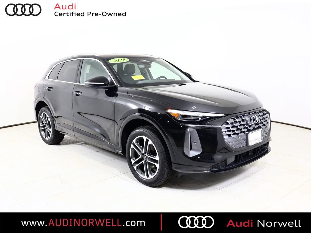 Certified 2025 Audi Q5 Premium Plus w/ Premium Plus image 1